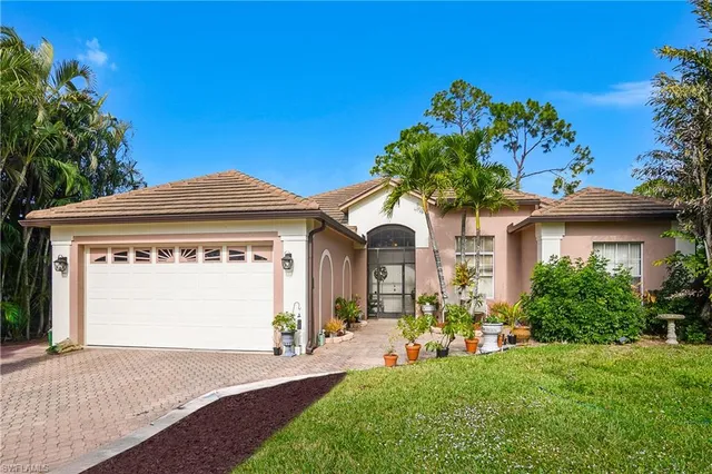 $650,000 | 6175 Green Boulevard, Naples, FL 34116