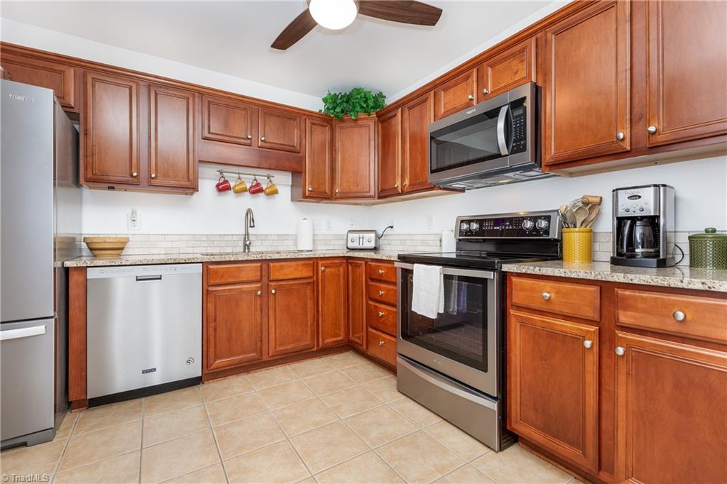 633 Ansley Way High Point, NC 27265 - Photo 8 of 29