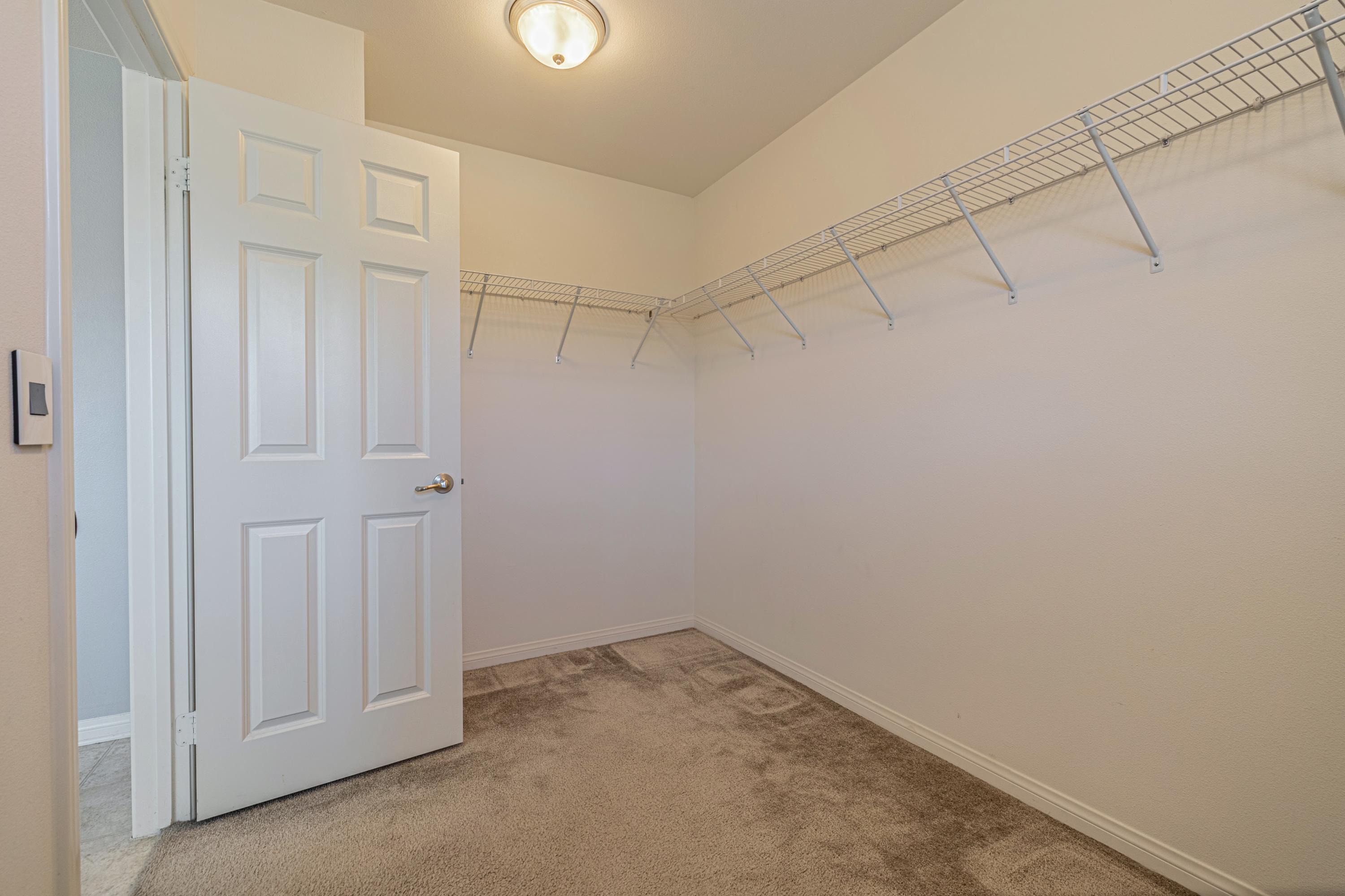 2732 Hemlock Road Palmdale, CA 93551 - Photo 21 of 42 a view of a room