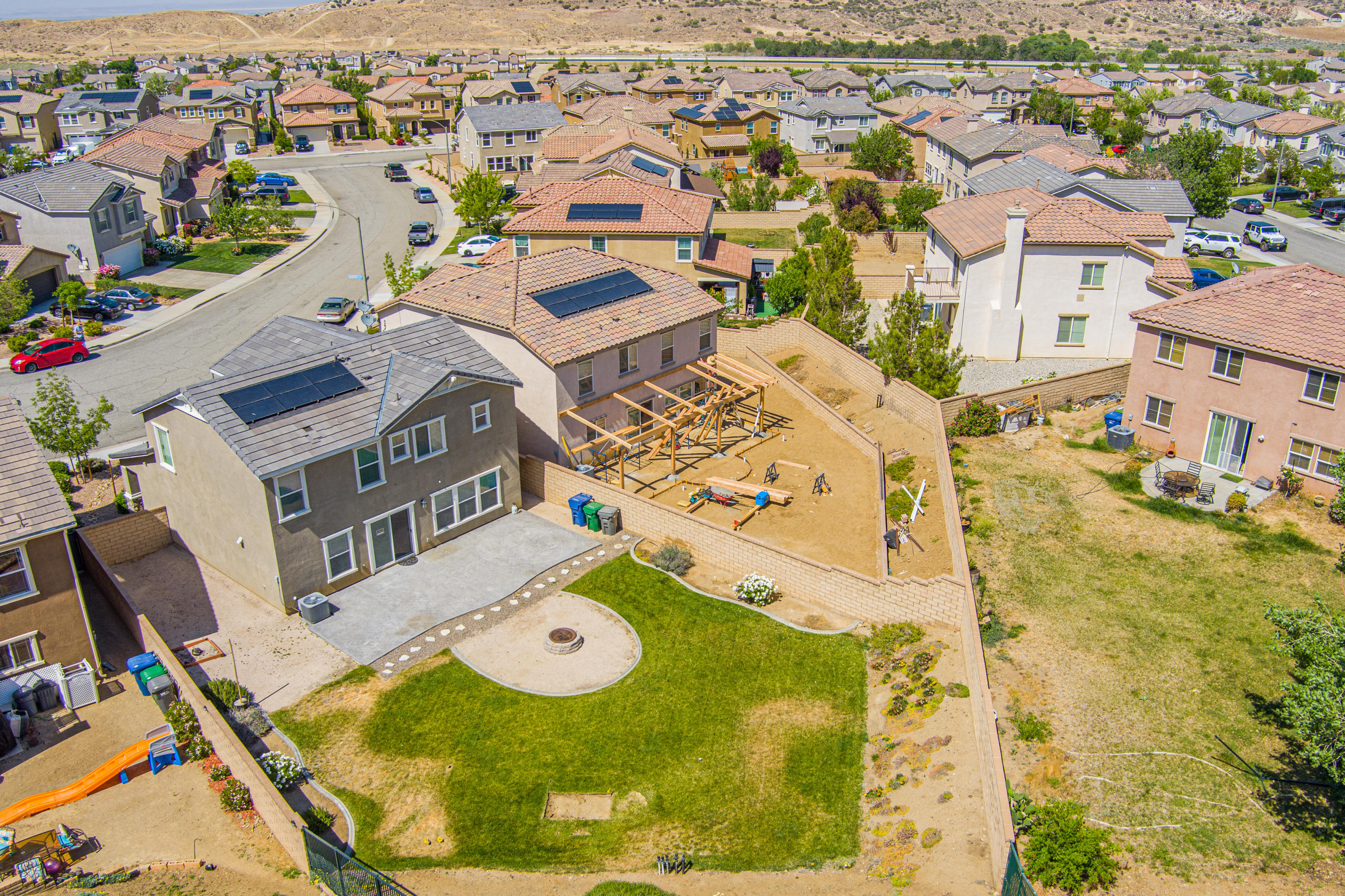 2732 Hemlock Road Palmdale, CA 93551 - Photo 36 of 42 an aerial view of residential houses with outdoor space