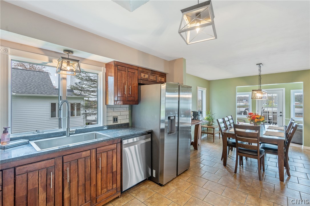 845 Forest Avenue Fulton, NY 13069 - Photo 13 of 49