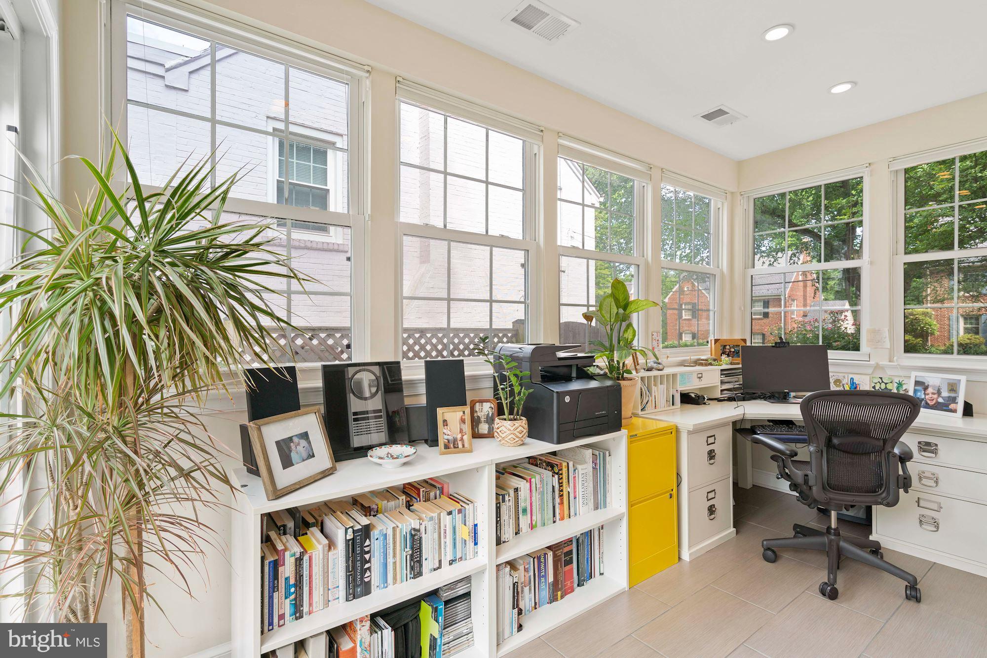 1608 Roxanna Road Northwest Washington, DC 20012 - Photo 11 of 28