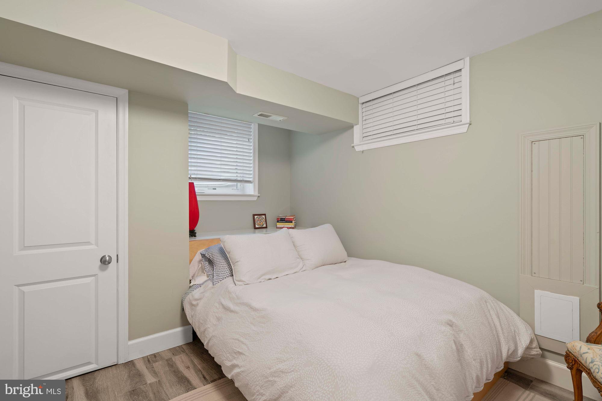 1608 Roxanna Road Northwest Washington, DC 20012 - Photo 19 of 28