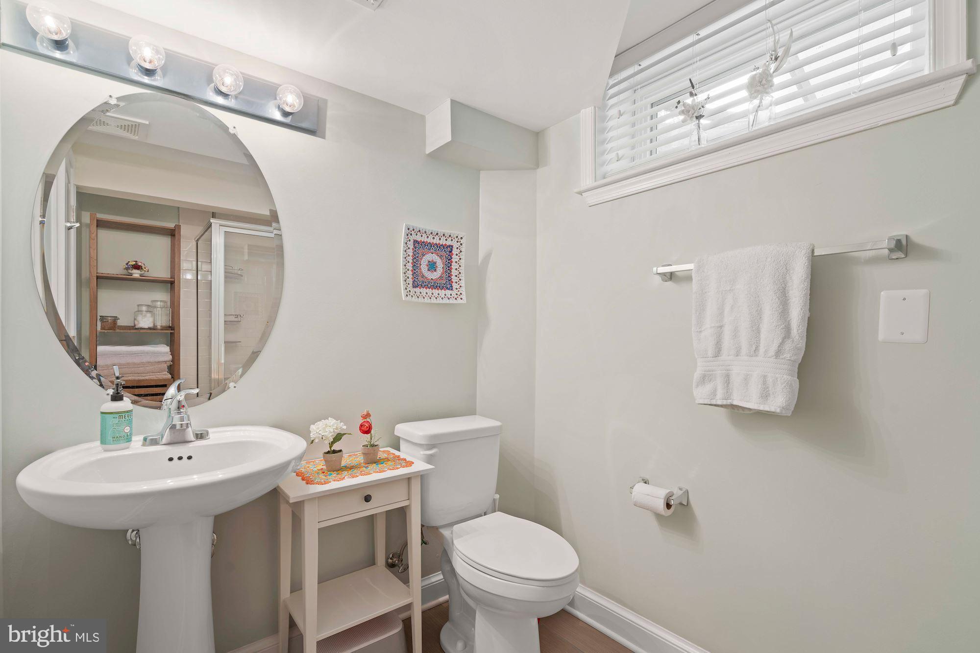 1608 Roxanna Road Northwest Washington, DC 20012 - Photo 20 of 28