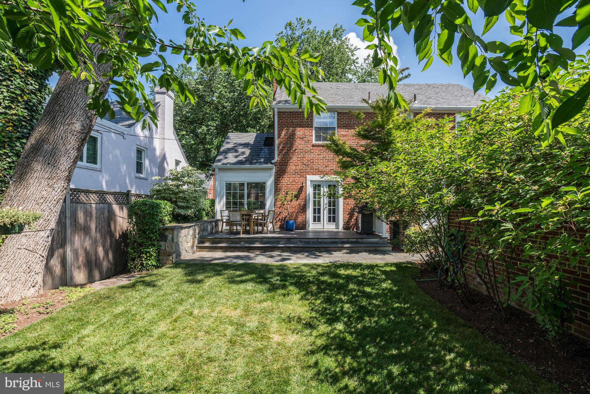 1608 Roxanna Road Northwest Washington, DC 20012 - Photo 22 of 28