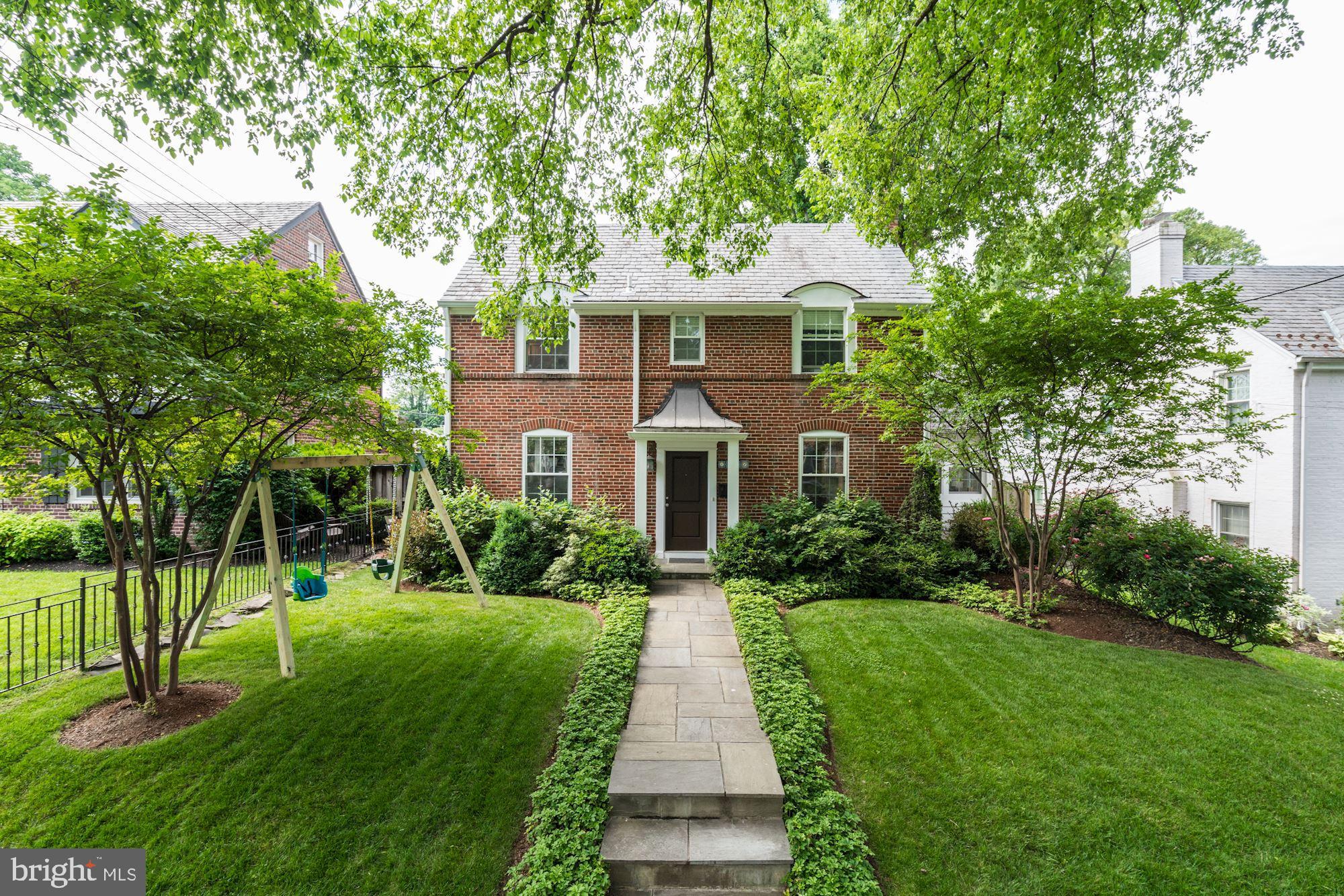 1608 Roxanna Road Northwest Washington, DC 20012 - Photo 9 of 28