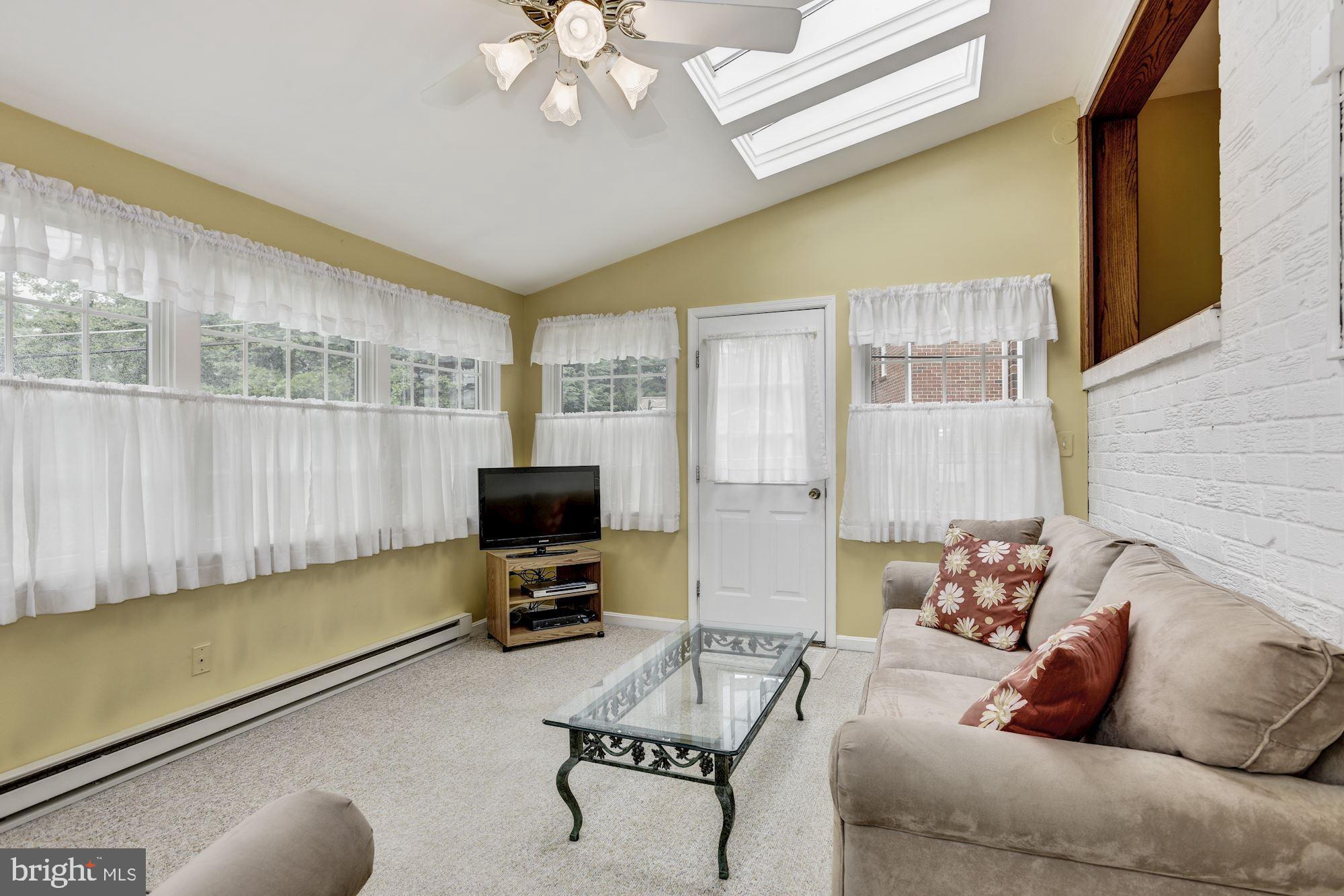 2300 Cider Mill Road Baltimore, MD 21234 - Photo 8 of 30 Sunroom