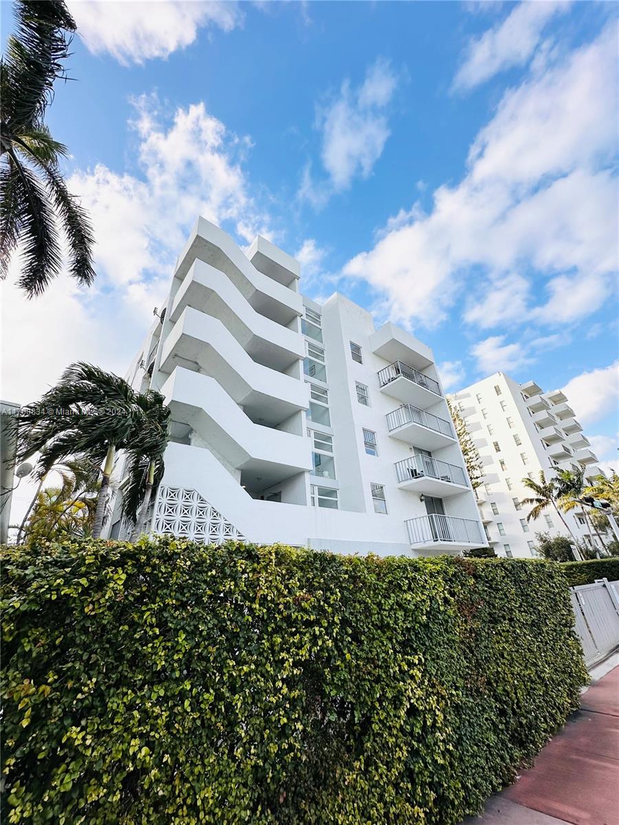 1250 Alton Road, Unit 5F Miami Beach, FL 33139 - Photo 3 of 27 a view of a building