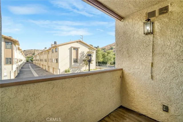 $675,000 | 26353 West Plata Lane, Calabasas, CA 91302