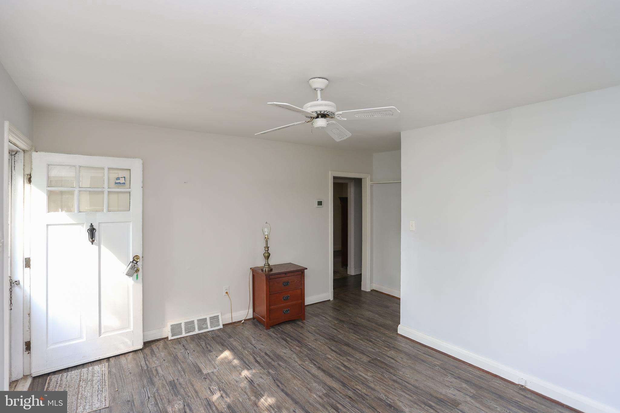753 Powhatan Beach Road Pasadena, MD 21122 - Photo 14 of 31 Gallery Image 14