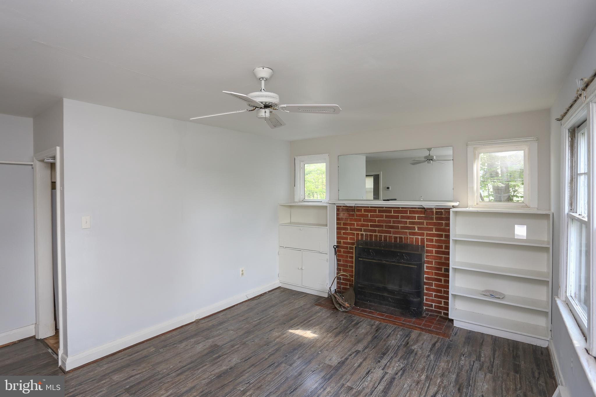 753 Powhatan Beach Road Pasadena, MD 21122 - Photo 5 of 31 Gallery Image 5