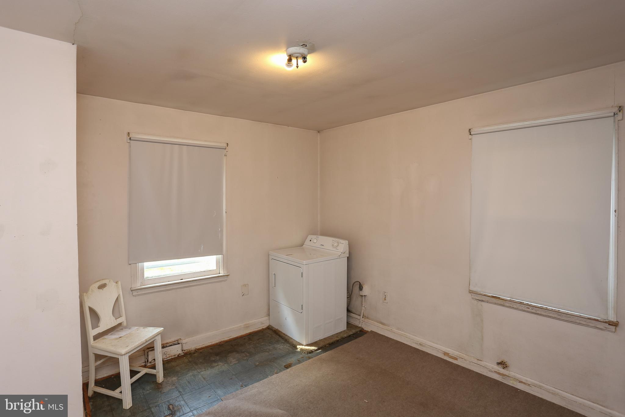 753 Powhatan Beach Road Pasadena, MD 21122 - Photo 8 of 31 Gallery Image 8