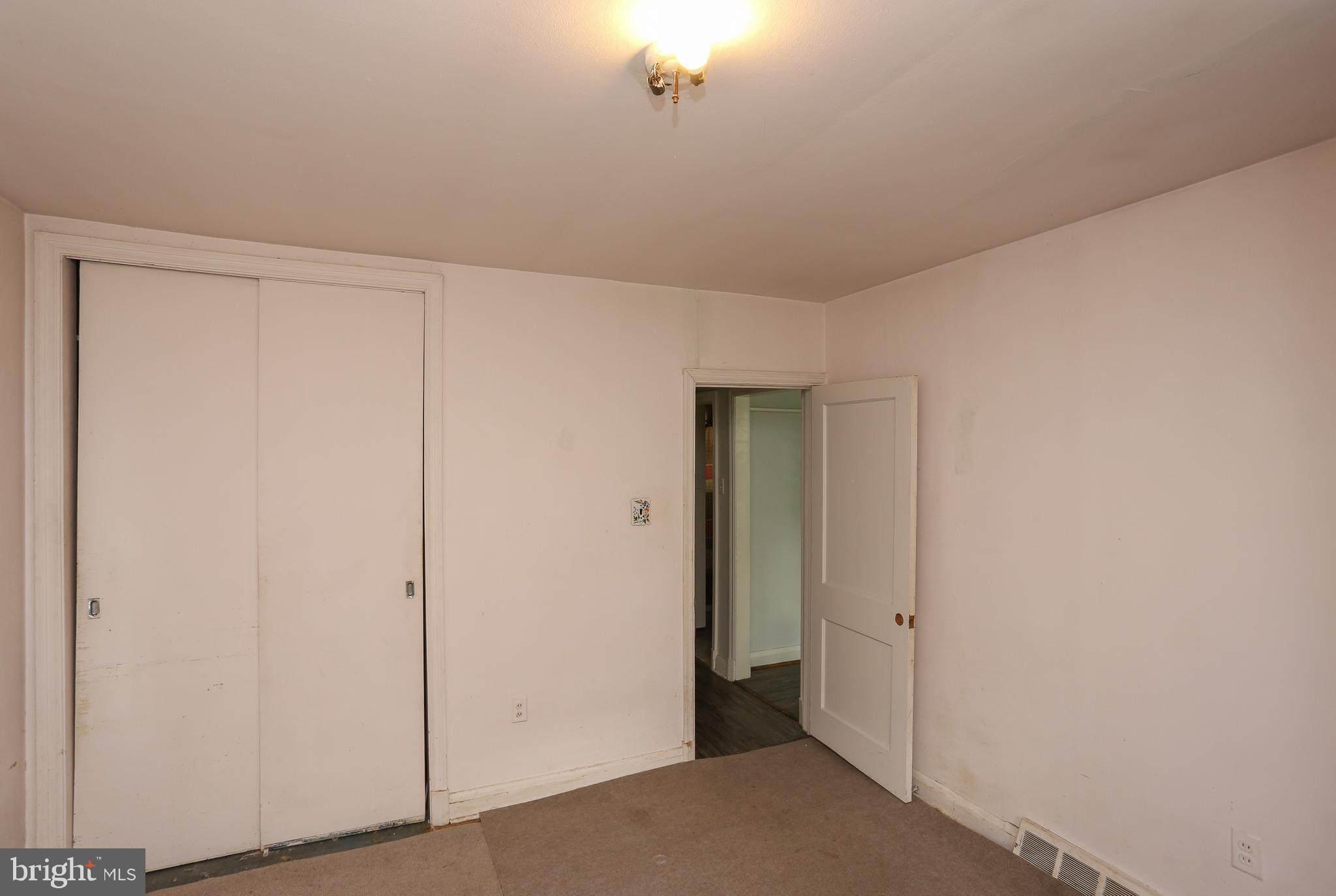 753 Powhatan Beach Road Pasadena, MD 21122 - Photo 9 of 31 Gallery Image 9