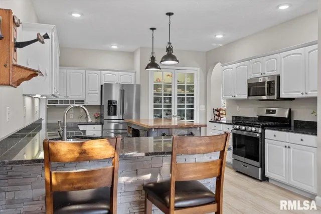 $499,000 | 2716 Killarney Road, Springfield, IL 62711