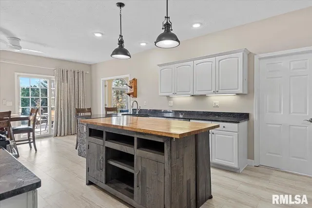 $499,000 | 2716 Killarney Road, Springfield, IL 62711