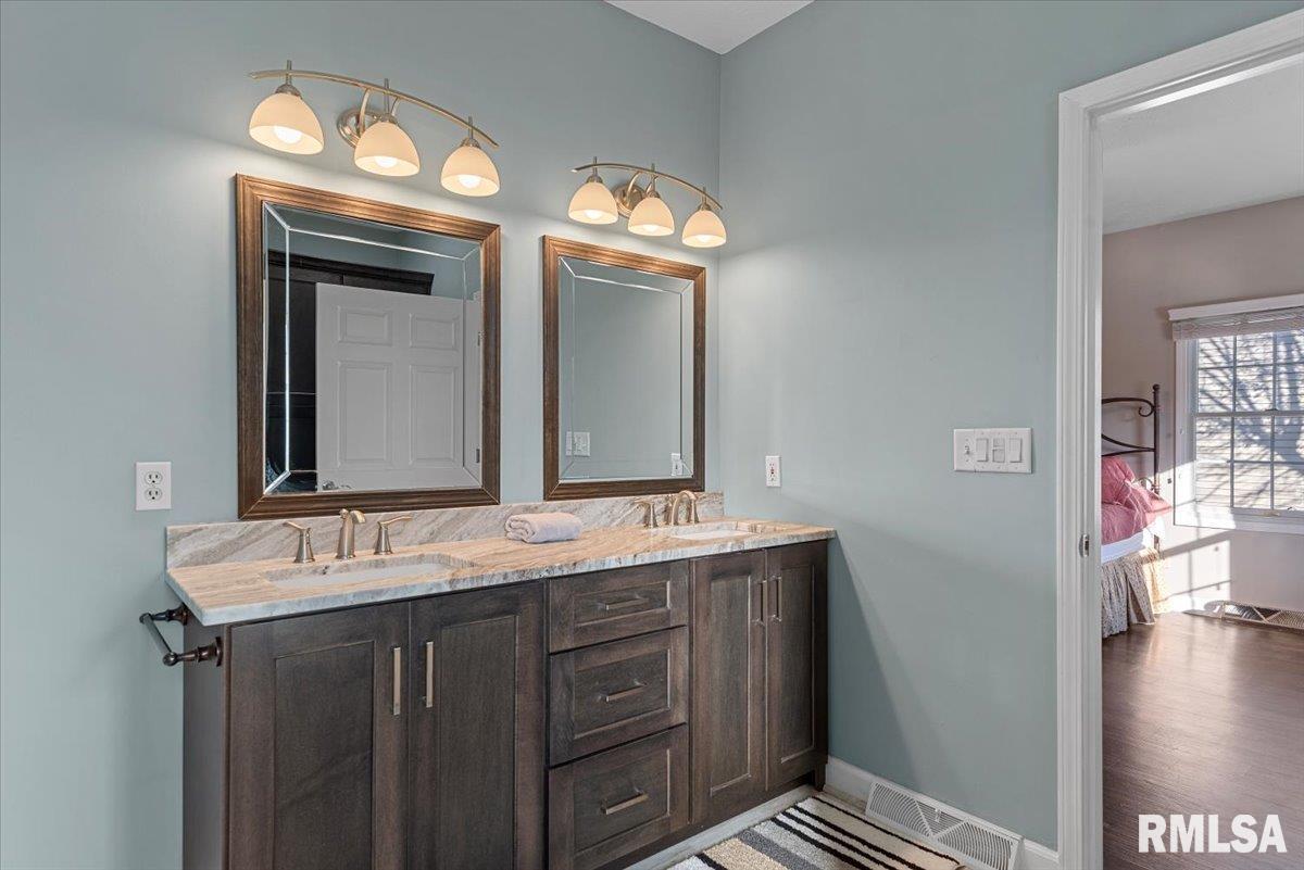 2716 Killarney Road Springfield, IL 62711 - Photo 23 of 48