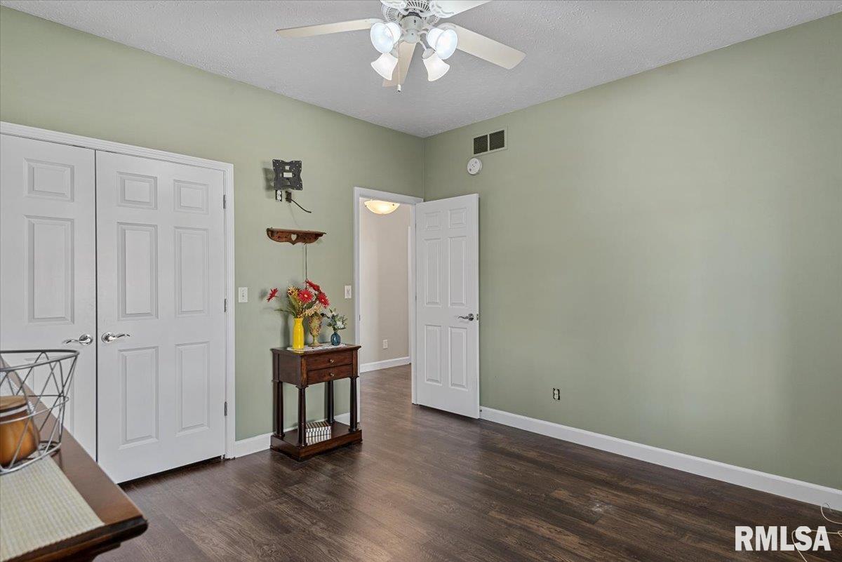 2716 Killarney Road Springfield, IL 62711 - Photo 26 of 48