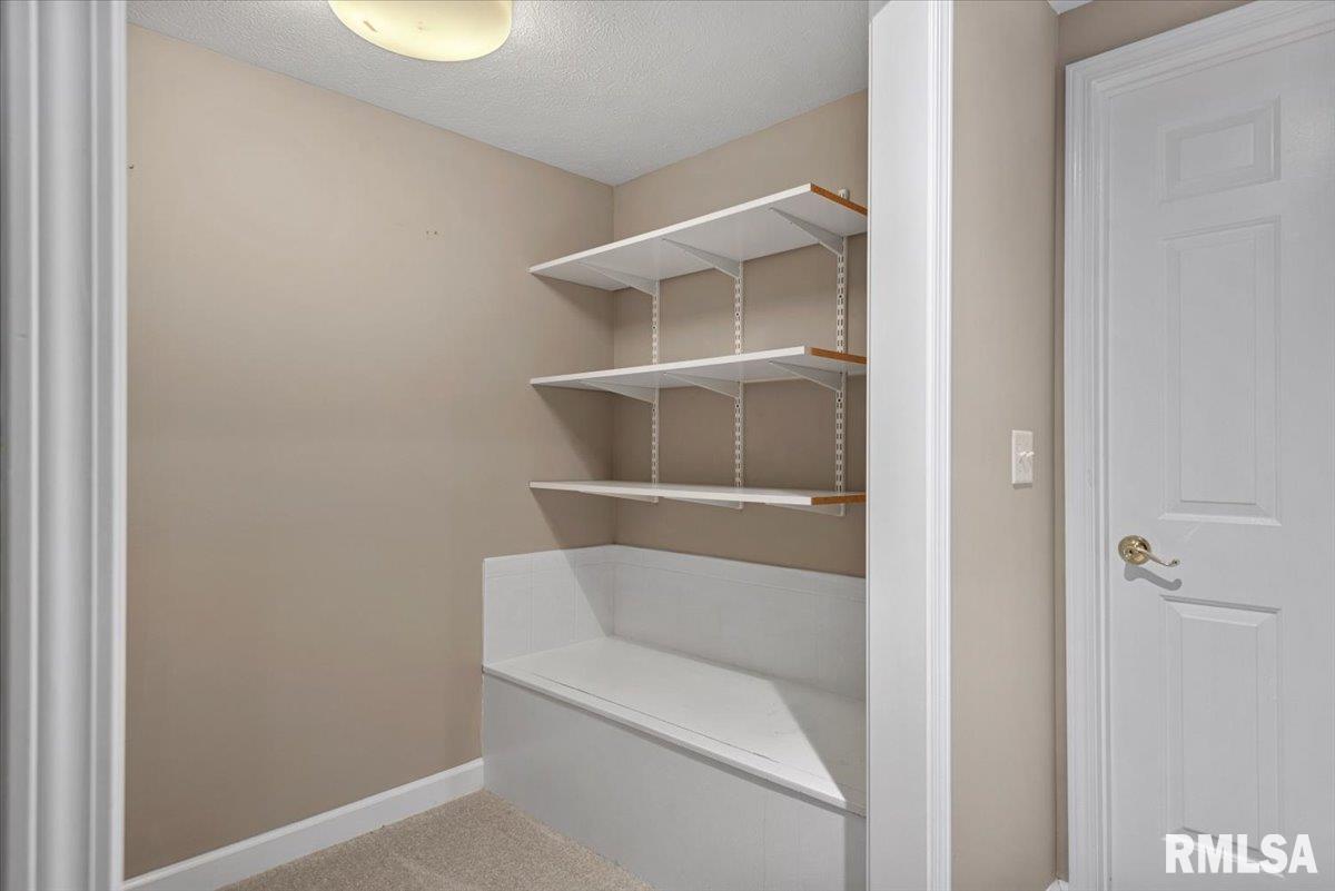 2716 Killarney Road Springfield, IL 62711 - Photo 38 of 48