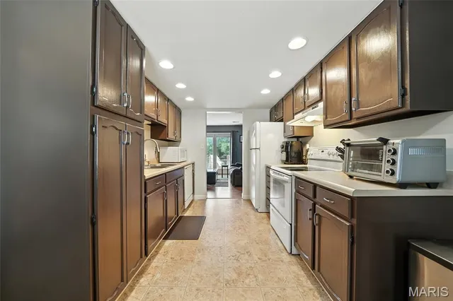 $227,000 | 1710 Forest Hills Drive, Unit C, St. Charles, MO 63303