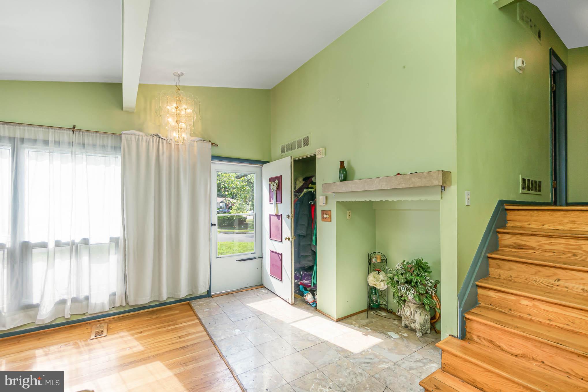 3322 Southgreen Road Baltimore, MD 21244 - Photo 2 of 28
