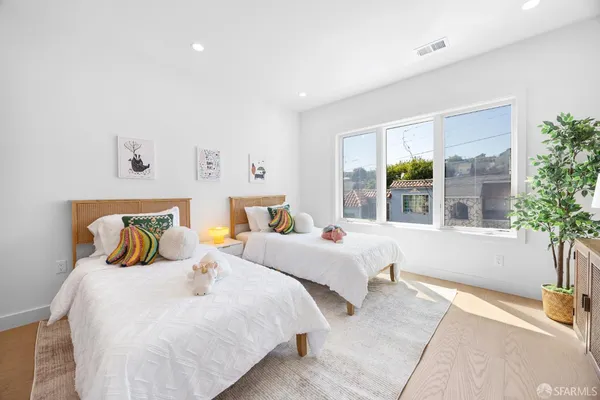 $1,890,000 | 571 Gates Street, San Francisco, CA 94110