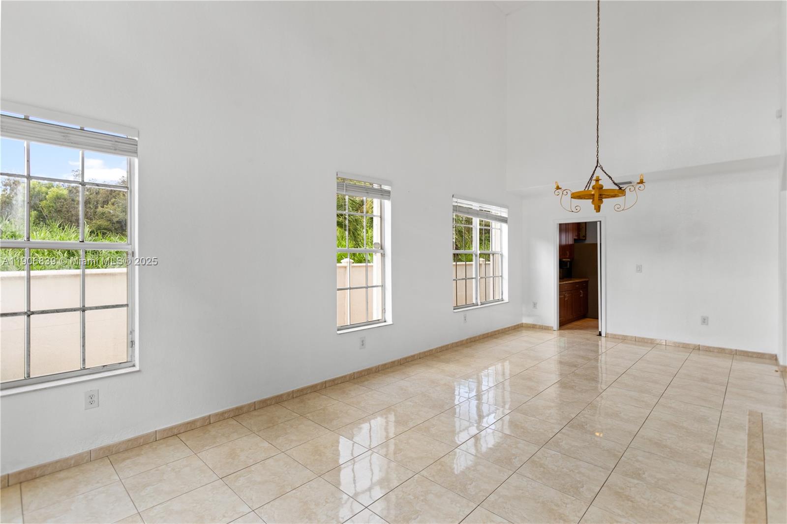 3003 Southwest 147th Place Miami, FL 33185 - Photo 17 of 79 Gallery Image 17