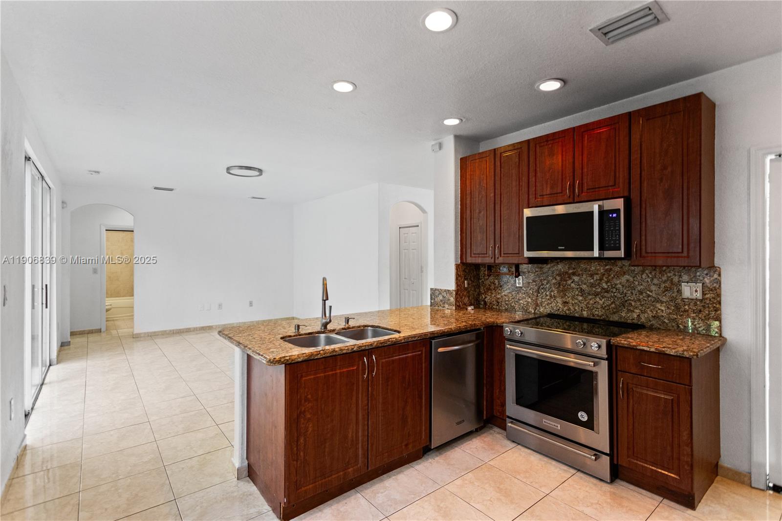 3003 Southwest 147th Place Miami, FL 33185 - Photo 51 of 79 Gallery Image 51