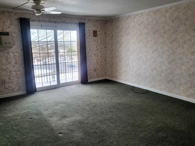 $2,200 | 1 Bittersweet Road, Unit 18, Nashua, NH 03060