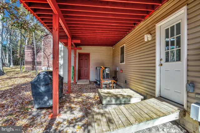 $389,900 | 205 Fairfax Lane, Locust Grove, VA 22508