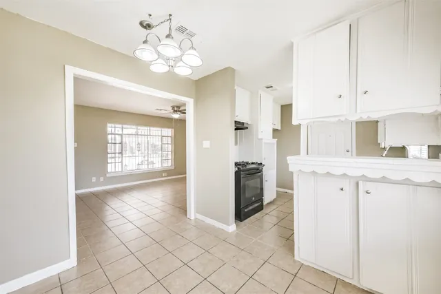 $125,000 | 10214 Bretton Drive, Houston, TX 77016