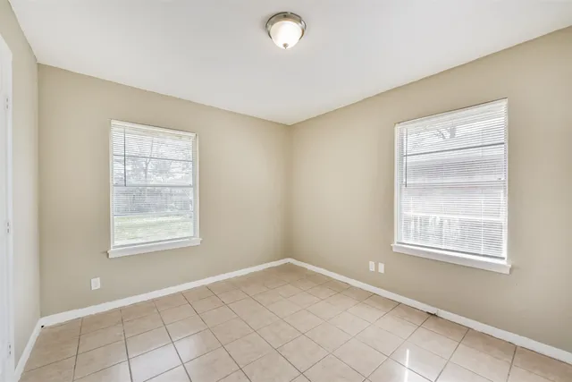 $125,000 | 10214 Bretton Drive, Houston, TX 77016