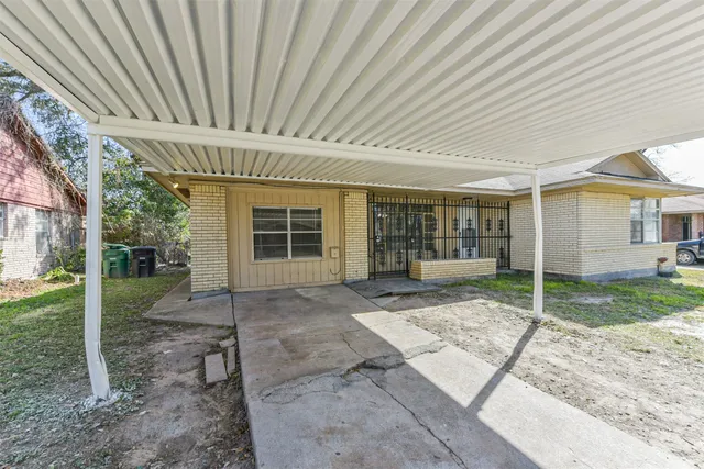 $125,000 | 10214 Bretton Drive, Houston, TX 77016