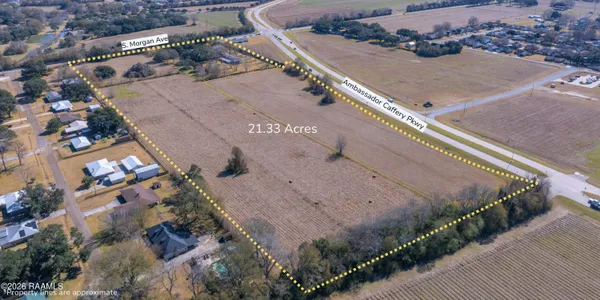 $5,623,482 | 7000 Ambassador Caffery Parkway, Broussard, LA 70518