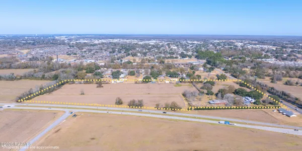 $5,623,482 | 7000 Ambassador Caffery Parkway, Broussard, LA 70518