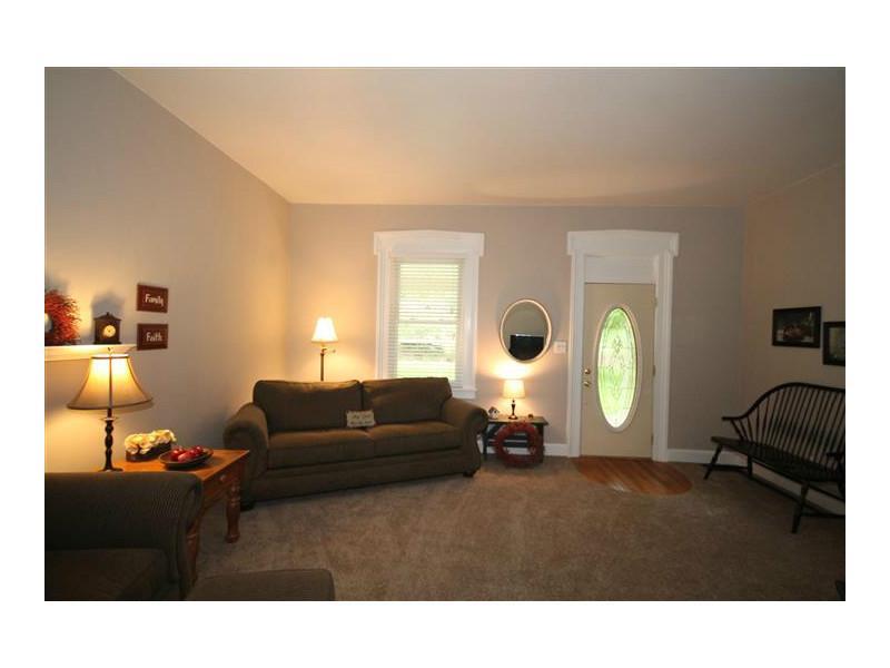 938 Terrace Lake Road Columbus, IN 47201 - Photo 5 of 17 Gallery Image 5