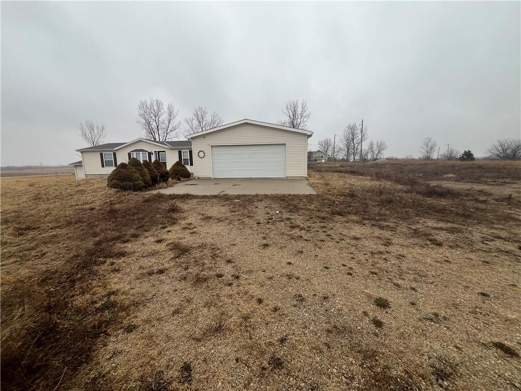 12834 174 Road Mayetta, KS 66509 - Photo 2 of 15