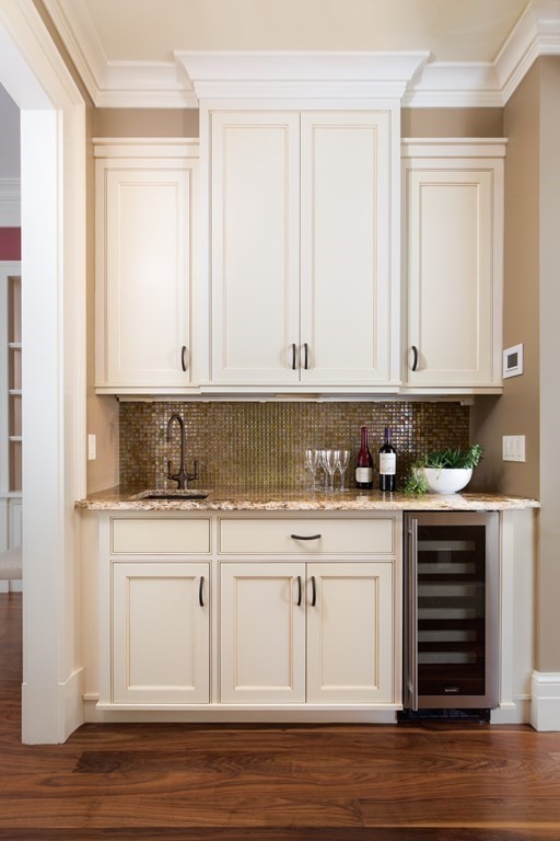 57 The Ledges Road Newton, MA 02459 - Photo 15 of 36