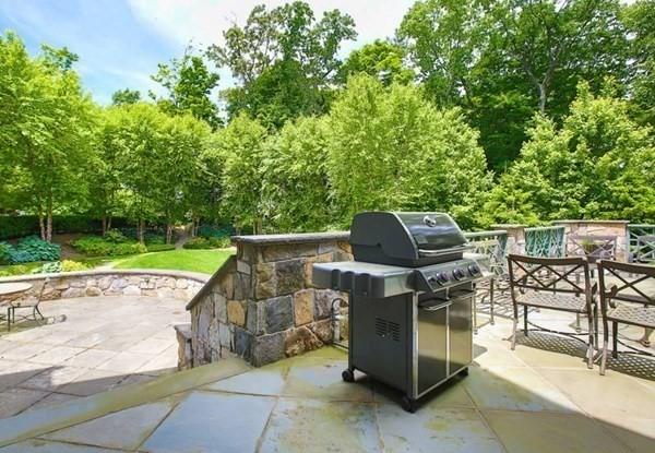 57 The Ledges Road Newton, MA 02459 - Photo 18 of 36