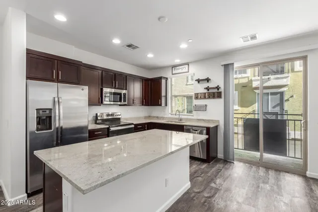 $275,000 | 22125 North 29th Avenue, Unit 135, Phoenix, AZ 85027