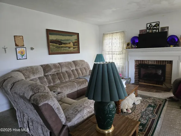 $140,000 | 6754 East Main Street, Saratoga, NC 27873