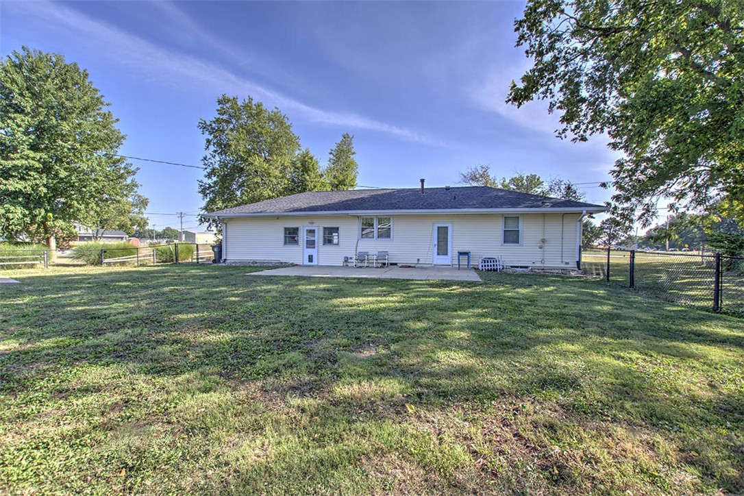 317 North Country Club Road Decatur, IL 62521 - Photo 19 of 30