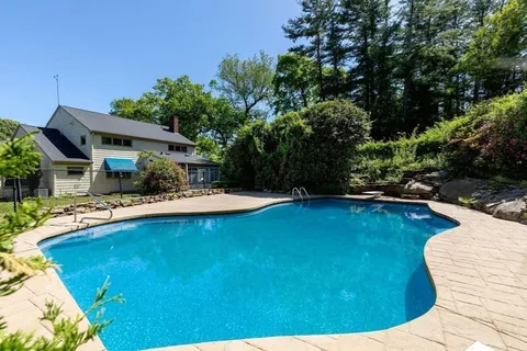 $849,900 | 129 Elm Street, Kingston, MA 02364
