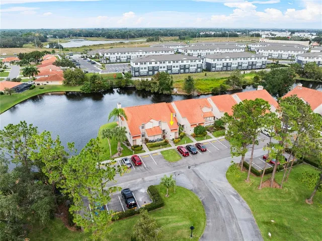 $158,000 | 1710 Garden Lake Drive, Unit 1710, Winter Haven, FL 33884