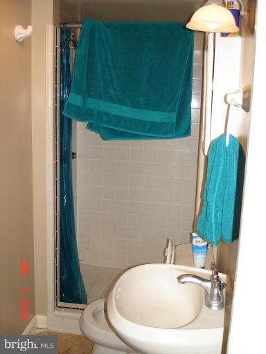 1906 37th Street Northwest Washington, DC 20007 - Photo 11 of 13 Bath #3