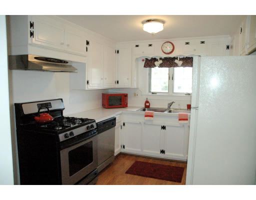 71 Davis Road Methuen, MA 01844 - Photo 3 of 10 Gallery Image 3