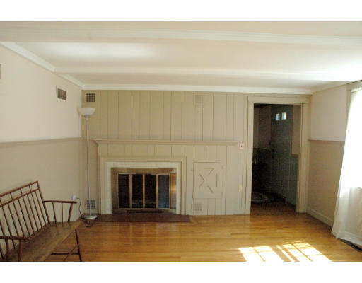 71 Davis Road Methuen, MA 01844 - Photo 5 of 10 Gallery Image 5