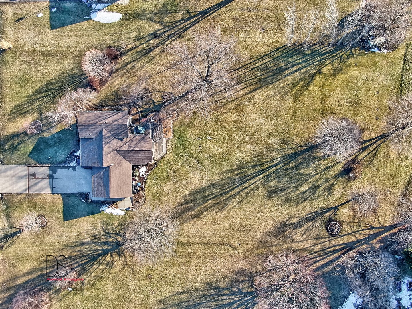 2983 East 1520th Road Ottawa, IL 61350 - Photo 3 of 21 a view of a yard