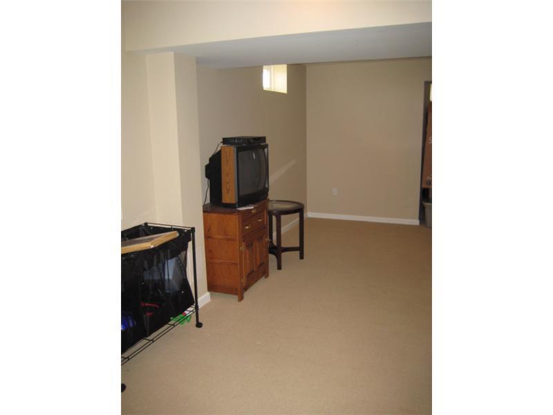 126 Walnut Drive McKees Rocks, PA 15136 - Photo 15 of 24 Den/Family/Great Room.