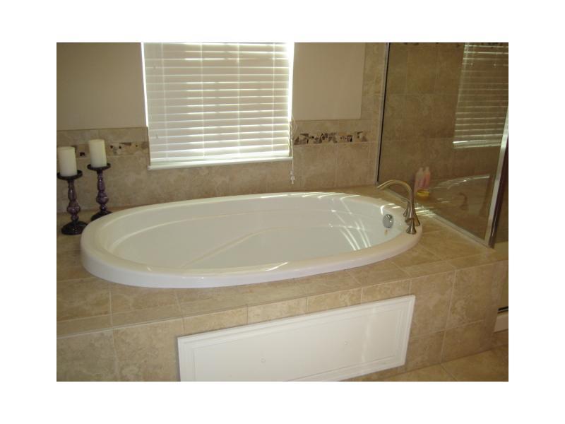 126 Walnut Drive McKees Rocks, PA 15136 - Photo 19 of 24 Master Bath/Spa.