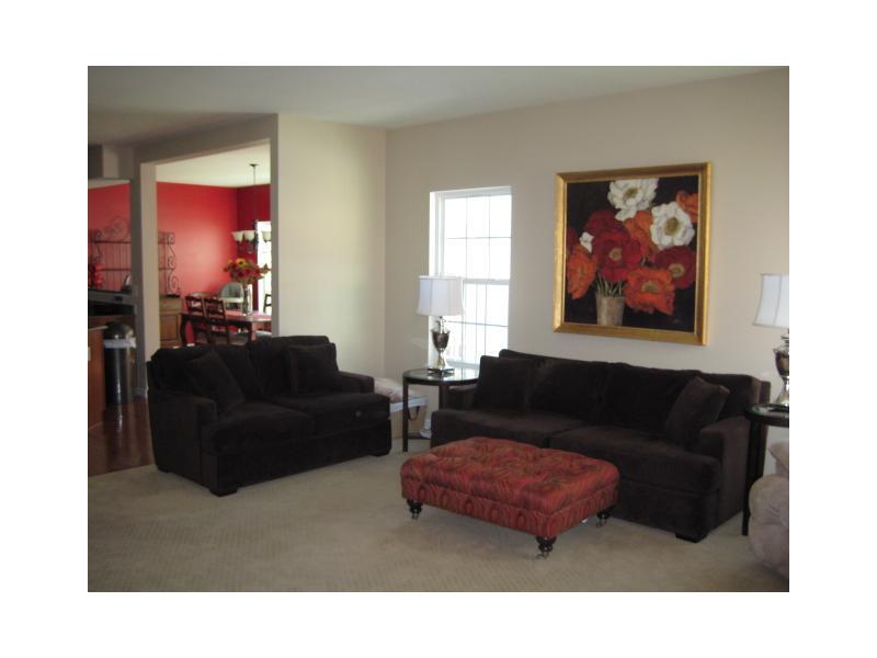 126 Walnut Drive McKees Rocks, PA 15136 - Photo 7 of 24 Family Room.